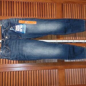 DIVINE SKINNY WOMEN'S MIRACLE JEANS WITH "INTELLIGENT SHAPING JEANS"